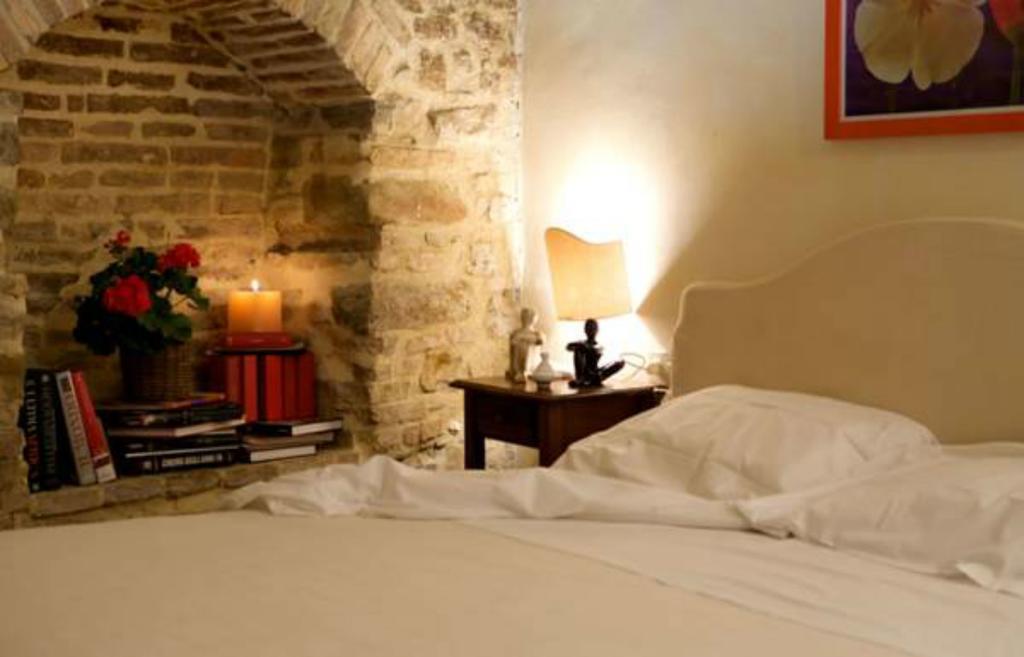 Locanda Spirito Divino Беванья Экстерьер фото